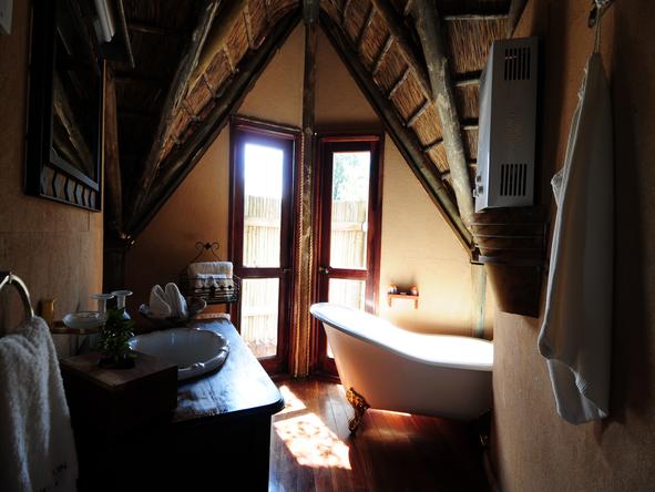 Deception Valley Lodge - Bathroom 